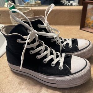 Platform converse